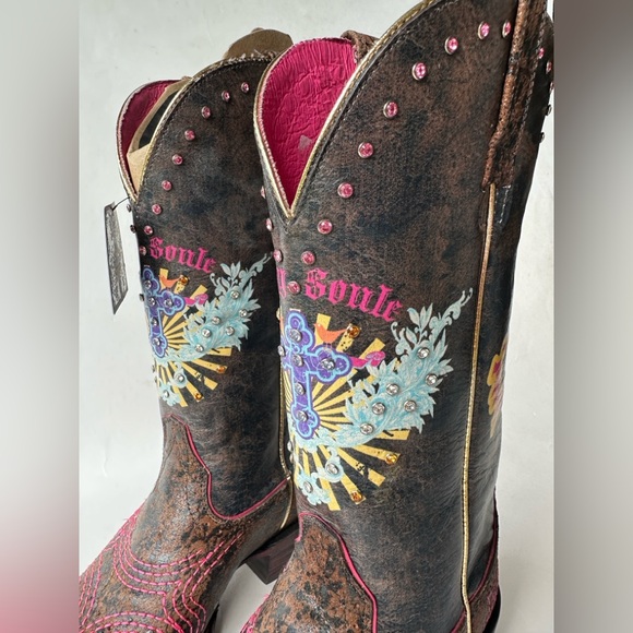 ARIAT Rare Gypsy Soule Collection Limited Edition Pink & Sassy Crystal Size 7,5 - Picture 10 of 17